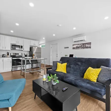 Unique Shipping Container Retreat Two 1Br Units Apartment